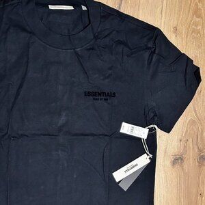 Essentials Black T-shirt